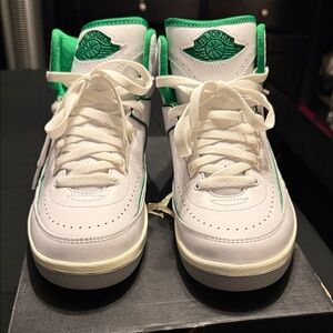 Jordan Retro 2 in White and Lucky Green